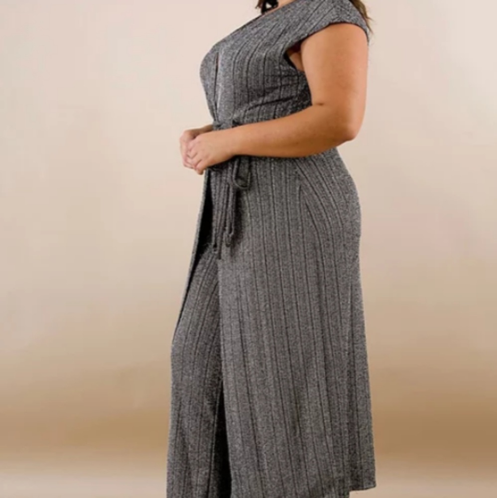 Clothing - Picture 2 of 3